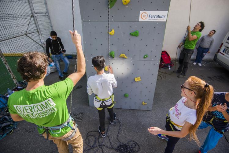 (P) Ferratum, sponsor oficial al asociatiei Climb Again