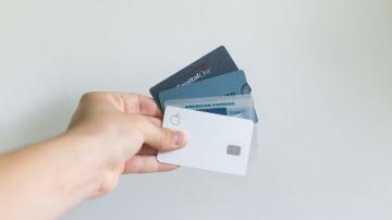 Ce criterii folosim la alegerea unui card de credit?