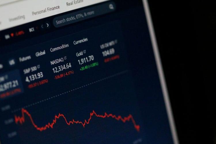 Anomaliile bursei-companii listate mai valoroase decât PIB-ul unor state