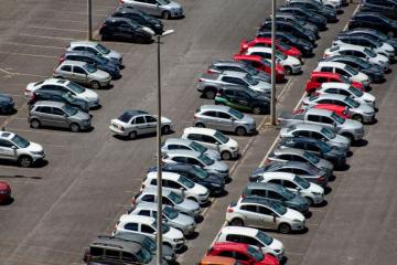 Cum a evoluat competiția leasing-credit pentru finanțările în lei?