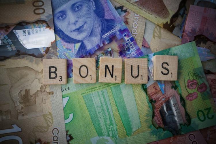 Băncile au oferte tentante pentru românii din diaspora